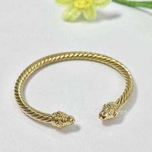 AA Designer Bangle Sweet Hambra Bransoletka Jade Dy Man Modna i popularna bransoletka 5 mm skręcona nić Handpice Yefr