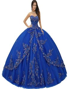 Tatlım Gümüş Kablolu Metalik 3D Aplikler Quinceanera Elbiseler Romantik Kraliyet Mavi Sparkle Tül Süpürme Tren XV Partisi6244043