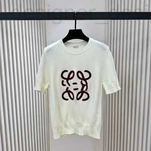 Kvinnors stickor Tees Designer Brand 2024 Spring Festival Ny handduk broderad rund hals Kort ärm stickad t-shirt CKCM