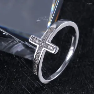 Cluster Rings Huitan Simple Cross Women Finger Ring Inlaid Shine CZ Stone Daily Wear Fashion Anniversary Girl Gift Versatile Jewelry