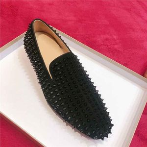 Loubiton Red-Bottomed Christiane Wedding Flats Casual Shoe Designer Mens Shoes Loafers Black Red Spike Patent Leather Slip On Dress Sho NVK