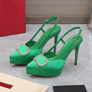 İpek Saten Tasarımcı Ayakkabı Kadın Slingbacks Pompalar Tasarımcı Sandals Stiletto Topuk Ayakkabı Kadın Kristal Elmas Toka Seksi Noktalı Ayak parmakları Üst kaliteli Platform 15cm