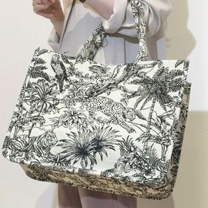 2024 Роскошная дизайнерская сумка женская брендовая сумка-шопер пляжная жаккардовая вышивка женская холщовая сумка-тоут дорожные сумки
