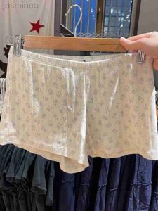 Kvinnors shorts små björnar ögon shorts elastisk midja rak kort byxa söt söt vintage fahsion bomull underkläder ldd240312