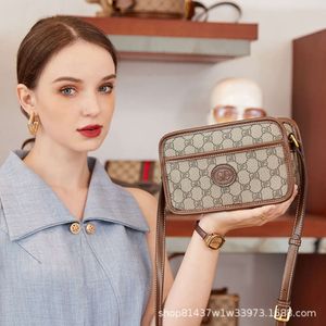 Mağaza Fabrikası Toptan Yüksek Son Hisset Bu Yıl Bu Yıl 2024 YENİ TREND Çok yönlü küçük bir omuz crossbody çanta