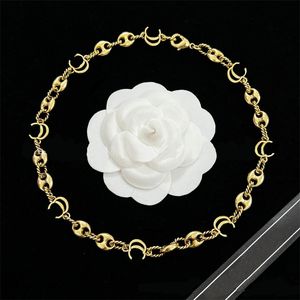 Elegante Armbänder, Designer-Halsketten, Luxus-Glamour-Schmuck, Designer für Frauen, moderne gedrehte Hip-Hop-Halskette für Herren, Accessoires 2024, ZL138 G4