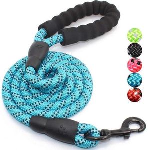 Dog Collars leashes yfashion strong leash climbing rope反射糸のデザインナイトセーフペットチェーンパッド付きハンドル2468