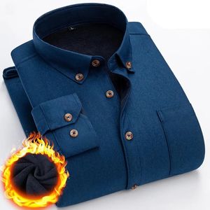 Mens Large Size Corduroy Fleece Warm Solid Classic Style Regular Fit Velvet Thick Casual Shirt Brand Clothes Plus L5XL NS5827 240312