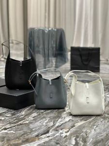 10A Woman Designer Torba Crossbody Torka klapy Klasyczna Lady Rączka na ramię skórzane diamentowe siatki luksusowe projektanci torebki torebki torebki torebki 8888