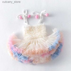 Mädchenkleider Neue hochwertige Babykleidung Niedliches, flauschiges Netzhalter-Babykleid Süße Prinzessin TUTU Kuchenkleid Geburtstagskleidung für Mädchen L240311