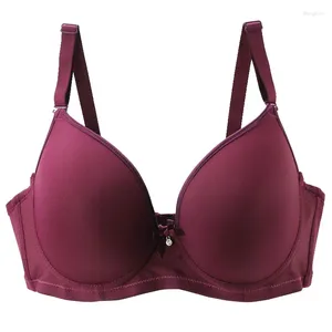 Bras 2024 Sexig för kvinnors modebåge 38-48 D DD E Cup Underwear Thin Mold Push Up Plus Size Female Lingerie