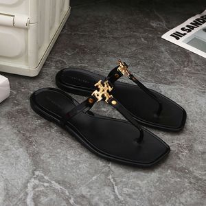 Tori Birch 디자이너 샌들 슬리퍼 여성 Toryburche Sandal Summer Summer Flat Bottom Flip Flip-Flops Tori Birch Sandal 디자이너 Slipper Chanells Slipper 880