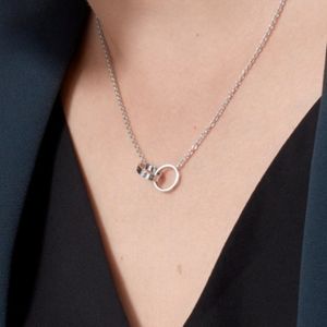 Designer klassisches Design runder Anhänger Damen Mädchen Liebe Halskette Doppelring Charm Titan Stahl süßer Hochzeitsschmuck Kragen