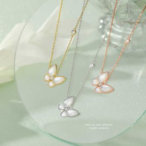 V Necklace S925 Pure Silver White Beimu Butterfly Necklace Womens French Elegant niche Design Fashion Flash Diamond Versatile Collar Chain