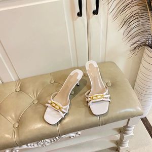 Fashion Women's Low Heel Slippers Leather Straw Thick Bottom 6.5cm Slippers Chain Decoration Hot Style with Box 35-42
