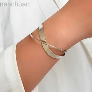 Bangle Exquisite Fashion Gold Silver Smooth Wave Double Infinite Twisted Cross Open Bracelet for Women Bangle Wedding Party Jewelry ldd240312