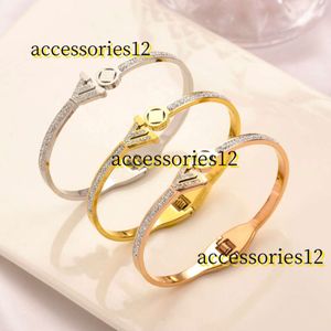 Bangle Bangle 3 colour Luxury Bracelets Women Bangle Designer Letter Jewelry 18K Gold Plated Stainless steel Wristband Cuff Fashion Jewelry Accessories Letter