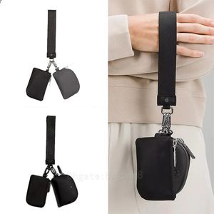 Portafoglio di design LU Ovunque NUOVA Moda Dual Pouch vendi bene borsa da polso portamonete portamonete pochette Borsa in nylon di lusso Portamonete Sport yoga donna uomo Sport all'aria aperta