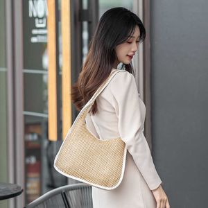 Summer Woven Bag Large Capacity Handbag Women's Casual and Versatile One Shoulder Grass Beach Bag