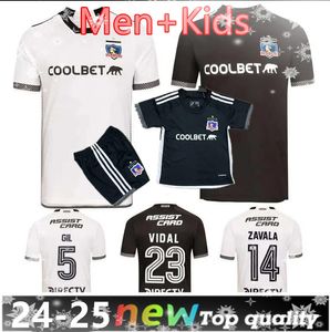 23 24 25 Colo Colo Mens Futbol Forması Vidal Santos Bolados Arriagada Zaldivia Gil Fuentes Costa Ev Away Away 2024 2025 Futbol Gömlekleri Palacios Pavez Falcon Paredes