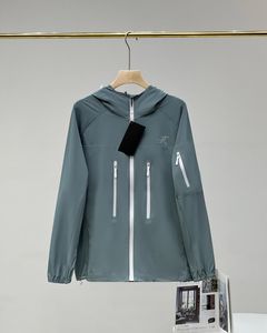 Designer maschile giacca con cappuccio con cappuccio a vento teryx cappotti da donna estate da donna con cerniera lunga manica lunghe giacca casual per la protezione solare per la protezione solare con cappuccio con cappuccio 968 968