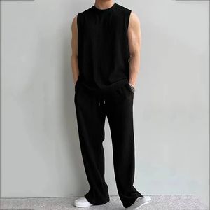 Moda solidne dwuczęściowe garnitury męskie bluzki bez rękawów i spodni Mężczyzn Sumpal Simplicity Silne zestaw żebra 240311