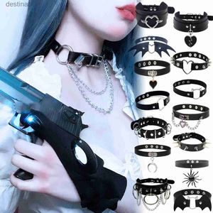 Andra nya sexiga harajuku pu läderkedja hjärthänge halsband kvinnor män punk hals gotisk svart rosa choker halsband cool collarl242313