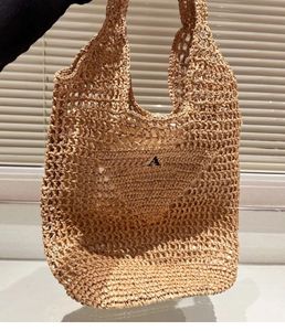 Kvinnor Designer Raffia Straw Weave Tote Bag Milano broderi Triangel Stamp Net Shopping Handväska Lady stor kapacitet Sandiga strand axlar