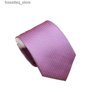 Neckband 2023 Nya varumärken H Style % Silk Tie för Mens Formal Wearbanquet Business and Leisure Hand Brodered Printing Gifts Bow L240313