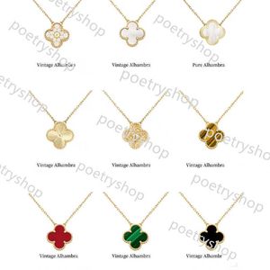 Anhänger Halsketten 2024 Marke Klee Halskette Mode Charme Einzelne Blume 15mm VanIs Cleef Halskette Luxus Diamant Achat 18 k Gold Designer Halskette für Frauen