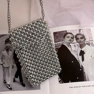 Минималистичная серебряная сумка из бисера на одно плечо через плечо Компактная сумка-раскладушка из тканого материала ручной работы с отделкой для телефона