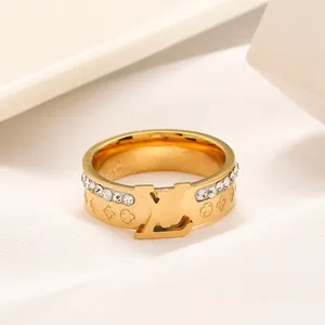 Specjalna hurtowa luksusowa marka moda unisex luksusowy pierścionek dla mężczyzn kobiety unisex love ring designer pierścień pierścień biżuteria