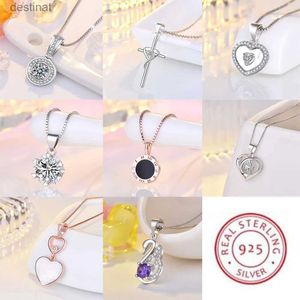 Andra nya 925 Sterling Silver Necklace Pendant AAA Zircon for Women Fashion clavicle chain halsband bröllop party smycken gåva242313