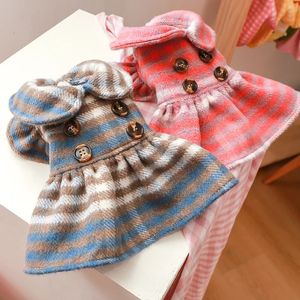 Winter Haustier Hunde Katze Kleidung Kleid Duftdurchdringliche Windpuppenkragen Rock Prinzessin warme Tutu -Kleidung für kleine Hundekleidung 240228