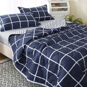 Comforters Set Summer Thin Air Condition quilt drottning King Size Cooling Quilted Filt Home Single Double Lightweight Comporter Bed Bedste YQ240313