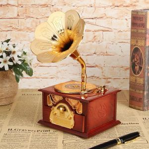 Boxen Antique hölzerne Musikbox Metal Phonograph Hand Kurbel Musiklboxen kreative klassische Musikbox Home Decor Weihnachten Geburtstag Geschenk