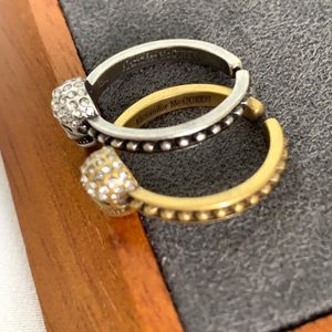 Neuer Stil Gold/Silber-Kette mit seitlichen Steinen, Ringe, Totenkopf-Skelett-Charm, offener Ring für Damen und Herren, Party, Hochzeit, Liebhaber, Verlobung, Punk-Schmuck, Geschenke R2024-2R1868