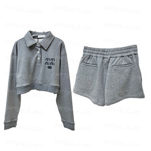 Luxus Frauen Grau Hoodie Shorts Set Langarm Lässige Brief Drucken Elastische Frau Hoodi Shorts Outfits