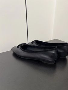 Tasarımcı Kadın Kanal Bale Ayakkabı Moda Düz Alt Deri Gerçek Deri Row Yay Günlük Konfor Loafers4