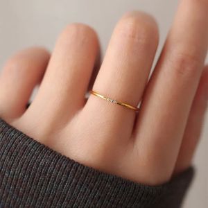 New Fashion 1mm 14k Yellow Gold Cubic Zirconia Thin Finger Ring Fashion Jewelry Zircon Wedding Ring
