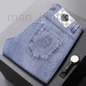 Men's Jeans Designer Summer New High end High Elastic Thin Blue Jeans for Men's Casual Versatile Loose Straight Jeans UTAD