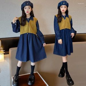 Kläder sätter koreanska vårens höst juniorflicka 2st kläder set tonåring denim långärmad i en stycke klänning stickade västflickor 4-12 år