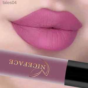 Lipstick 24 Colours Liquid Waterproof Waterproof Matte Nude Lipstick Pigment Czerwony długotrwały, nietoperzowy kubek błyszczujący makijaż makijażu lipgloss 240313