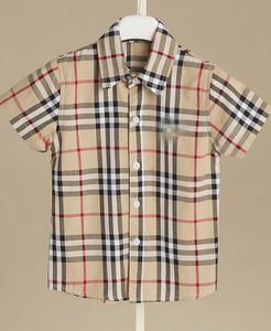 Em estoque 4 cores 2018 vendendo novo estilo de verão camisa xadrez vento inglês algodão de alta qualidade camisa de lapela bonita 2050614