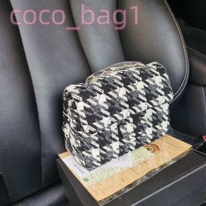 2024 designer bolsa de ombro sacos de marca de luxo mulheres aleta de couro branco feminino casual único ombro bolsa corrente um ombro cross body bag bolsa