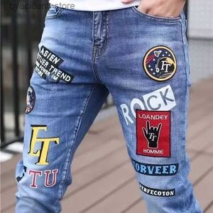 Mäns jeans Nya jeans Slim Streetwear 90 -talets Hip Hop Skinny Graphic Designer Kläder Original Cowboy Casual Stretch Embroidery Byxor för män L240313