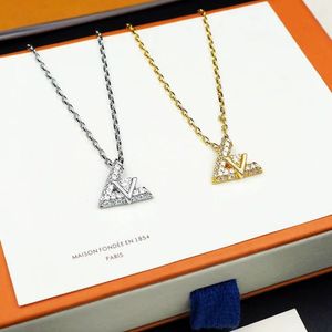 Women Designer Brand Pendant Classic Gold Fashion Charm Diamond Necklace High Quality Titanium Steel Jewelry