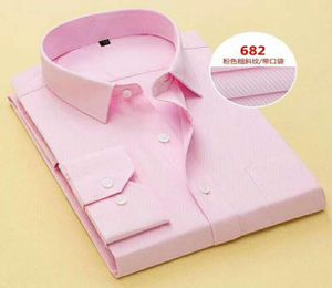 Helt nya PinkBlueWhite långärmad brudgummen skjorta män liten spetsig krage vikning formella tillfällen klädskjortor nr035952288