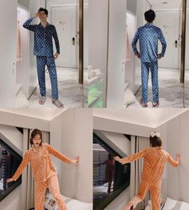 2021 Vana Javeasen Autumn Winter Coral Velvet Couple Pajamas Set ONeck Plus Size Home Service Suit Casual Women Sleepwear Nightwe6634024