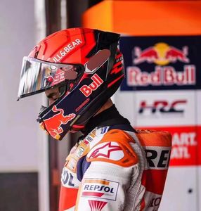 フルフェイスシューイX15 X-FIFTEEN X-SPR PRO MM93 MARQUEZ 7 TC-1オートバイヘルメット車のモトクロスレーシングバイクヘルメットに乗るアンチフォッグバイザーマン